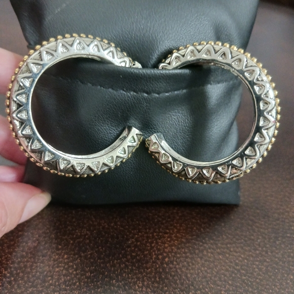 NWOT Chicos Hoop Earrings Silver and Gold Two Tone Ribbed Retro post back - Picture 10 of 16